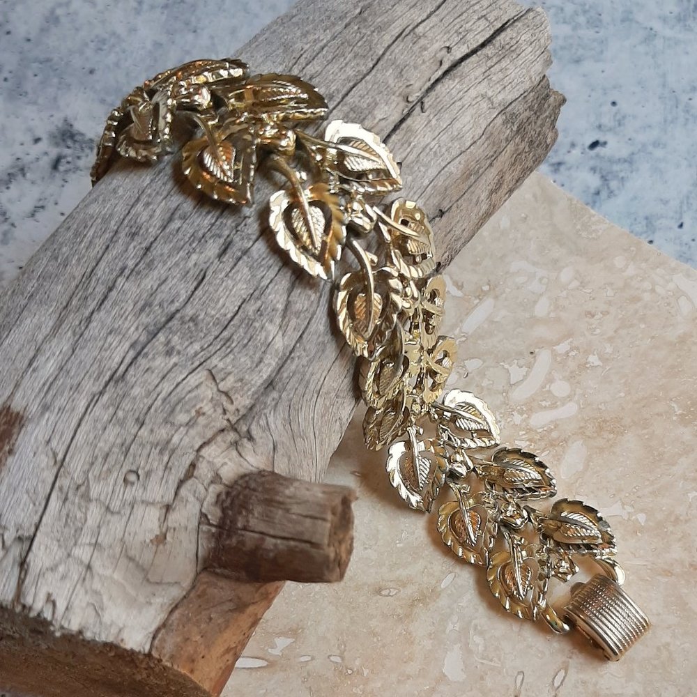 VTG Coro Signed Gold Tone Leaf Bracelet